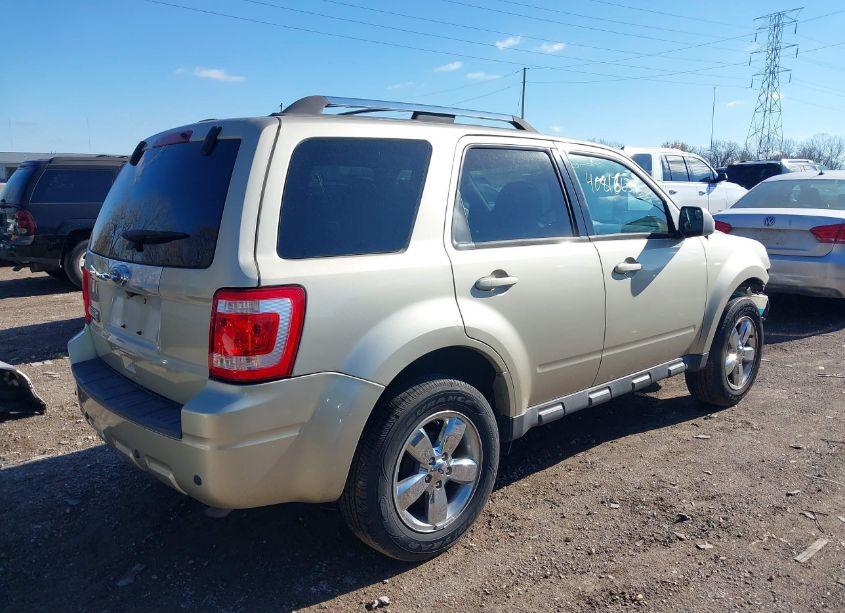 Photo 4 of 2010 Ford Escape LIMITED (VIN 1FMCU9E70AKC82749)