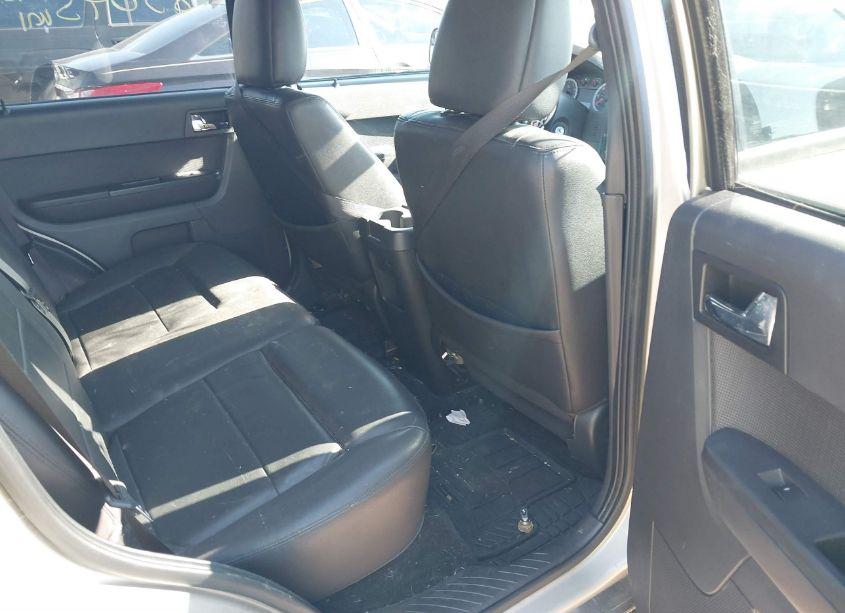 Photo 8 of 2010 Ford Escape LIMITED (VIN 1FMCU9E70AKC82749)