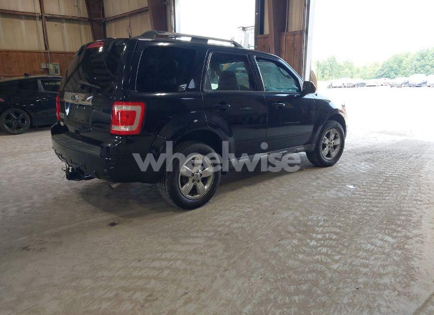 Photo 4 of 2010 Ford Escape LIMITED (VIN 1FMCU9E70AKD30170)