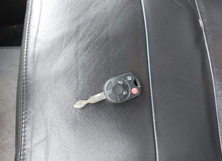 Photo 11 of 2011 Ford Escape LIMITED (VIN 1FMCU9E70BKB02672)