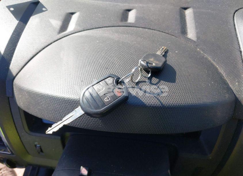 Photo 11 of 2010 Ford Escape LIMITED (VIN 1FMCU9E71AKB56741)