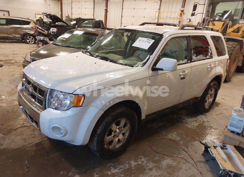 Photo 2 of 2011 Ford Escape LIMITED (VIN 1FMCU9E71BKC22769)