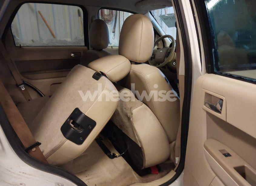 Photo 8 of 2011 Ford Escape LIMITED (VIN 1FMCU9E71BKC22769)