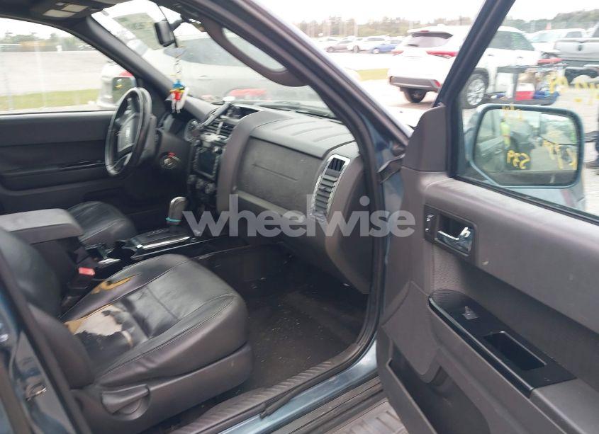 Photo 5 of 2011 Ford Escape LIMITED (VIN 1FMCU9E72BKB89152)