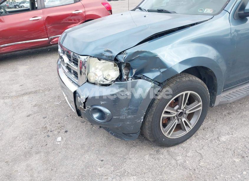 Photo 6 of 2011 Ford Escape LIMITED (VIN 1FMCU9E72BKB89152)