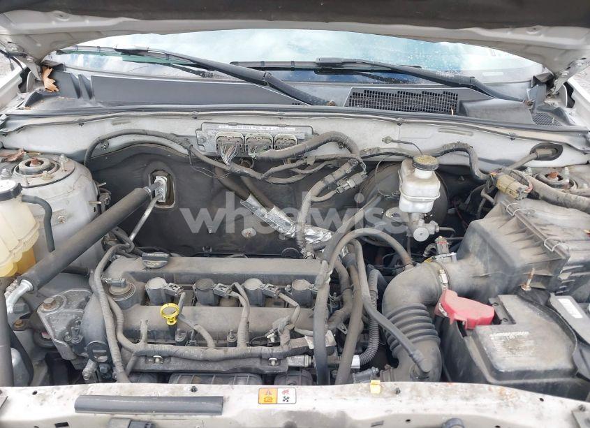 Photo 10 of 2010 Ford Escape LIMITED (VIN 1FMCU9E74AKC66487)