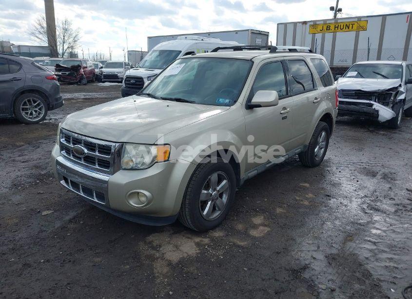 Photo 2 of 2010 Ford Escape LIMITED (VIN 1FMCU9E74AKC66487)