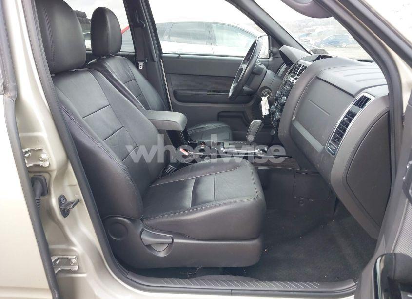 Photo 5 of 2010 Ford Escape LIMITED (VIN 1FMCU9E74AKC66487)