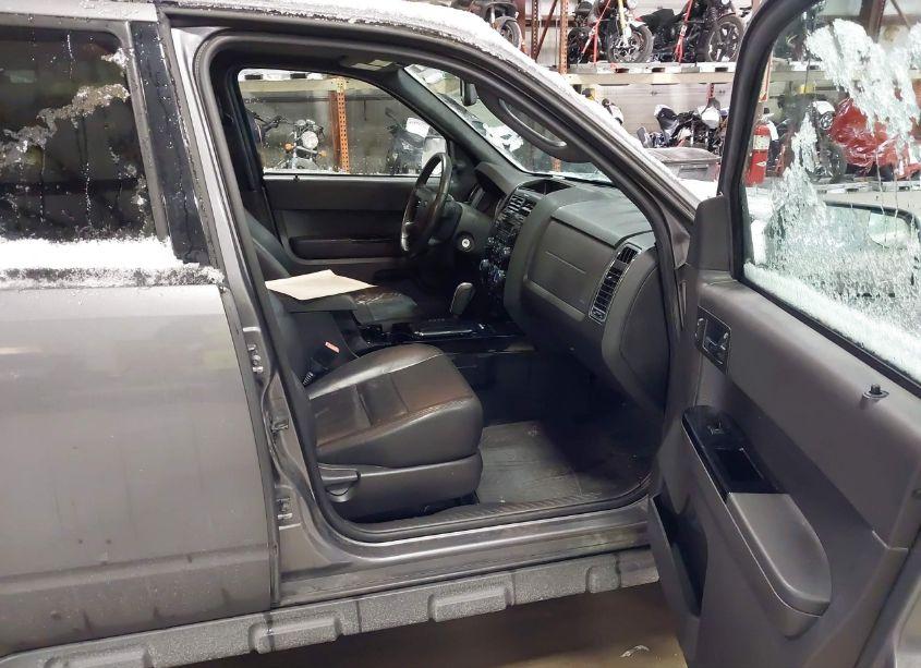 Photo 5 of 2011 Ford Escape LIMITED (VIN 1FMCU9E74BKB00004)