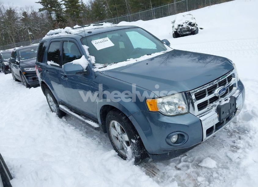 2011 Ford Escape LIMITED (VIN 1FMCU9E75BKB43069) main photo