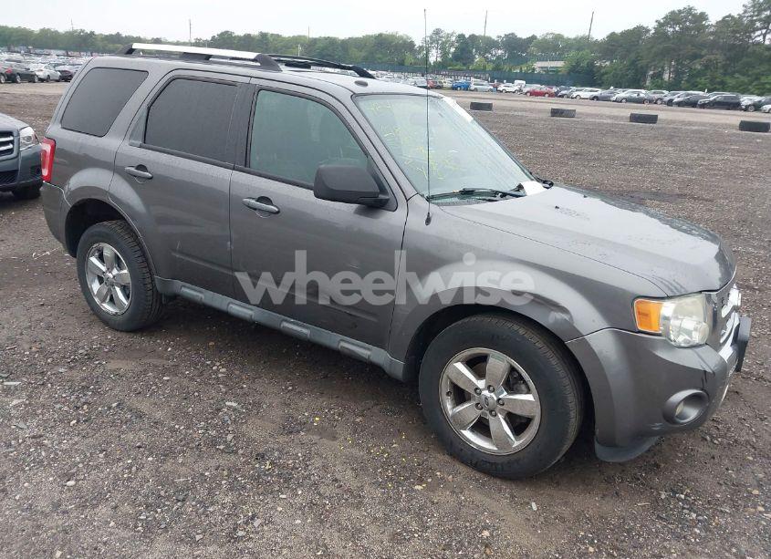 2011 Ford Escape LIMITED (VIN 1FMCU9E79BKA90554) main photo