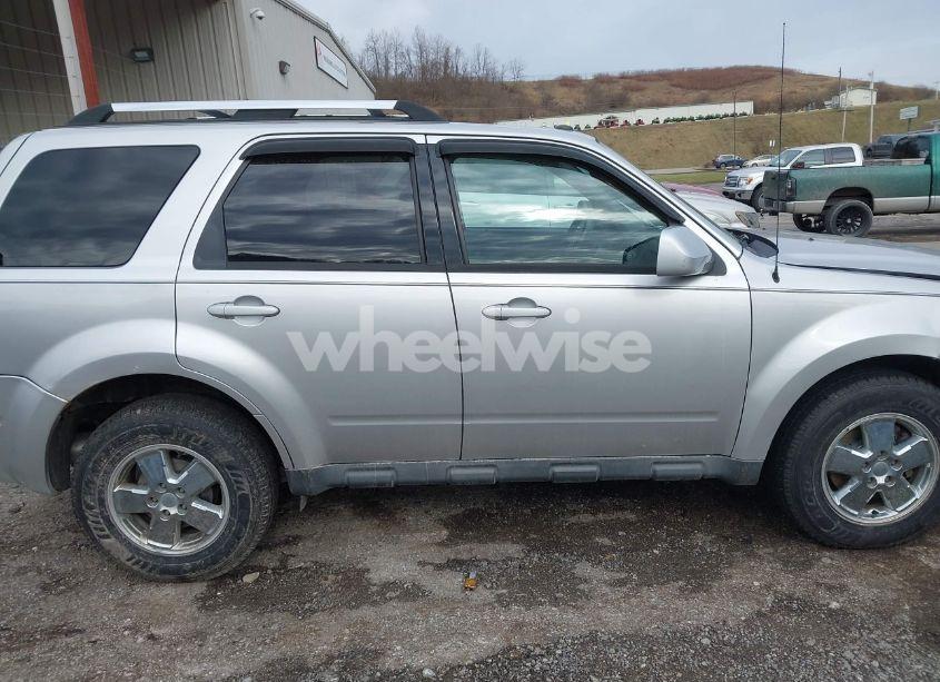 Photo 13 of 2010 Ford Escape LIMITED (VIN 1FMCU9EG0AKA41404)