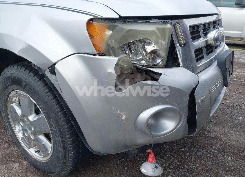 Photo 6 of 2010 Ford Escape LIMITED (VIN 1FMCU9EG0AKA41404)