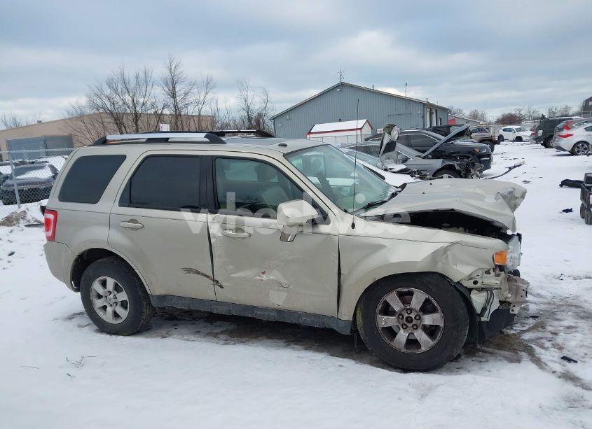 Photo 14 of 2010 Ford Escape (VIN 1FMCU9EG0AKB10303)