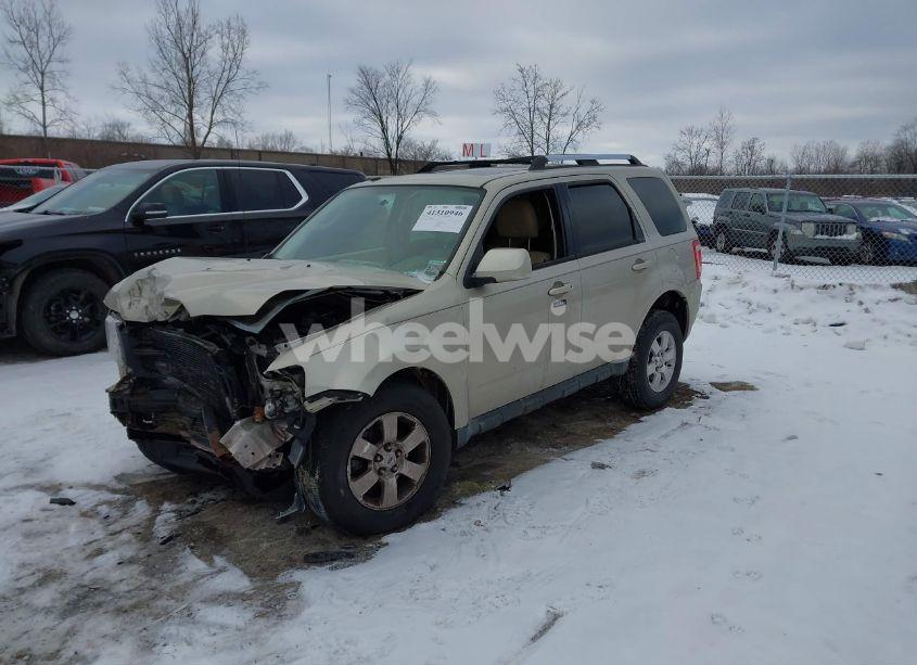 Photo 2 of 2010 Ford Escape (VIN 1FMCU9EG0AKB10303)