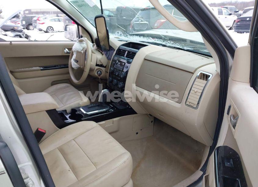 Photo 5 of 2010 Ford Escape (VIN 1FMCU9EG0AKB10303)