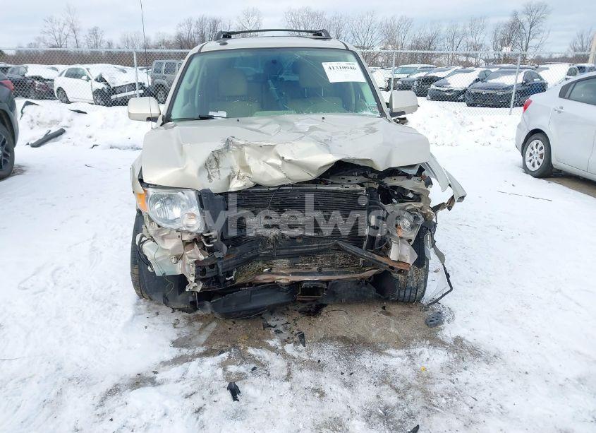 Photo 6 of 2010 Ford Escape (VIN 1FMCU9EG0AKB10303)