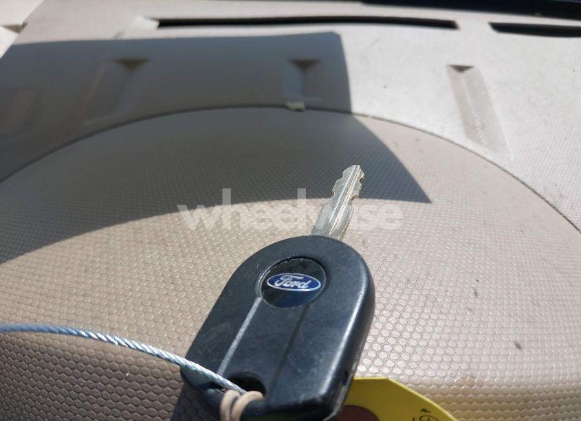 Photo 11 of 2010 Ford Escape LIMITED (VIN 1FMCU9EG0AKB64877)