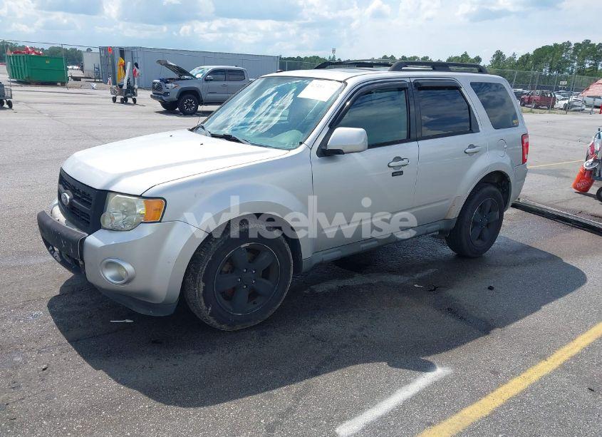 Photo 2 of 2011 Ford Escape LIMITED (VIN 1FMCU9EG0BKA19419)
