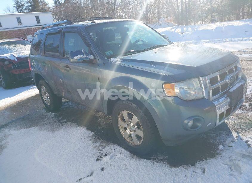 2011 Ford Escape LIMITED (VIN 1FMCU9EG0BKB17821) main photo