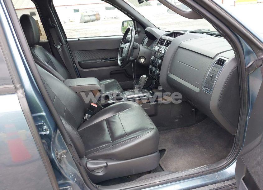 Photo 5 of 2011 Ford Escape LIMITED (VIN 1FMCU9EG0BKB38703)