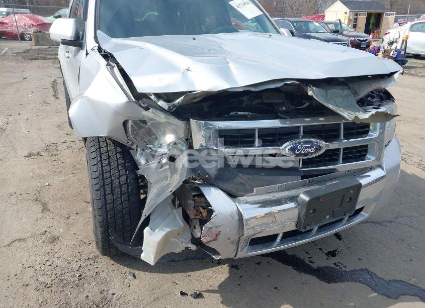 Photo 6 of 2010 Ford Escape LIMITED (VIN 1FMCU9EG1AKA93043)