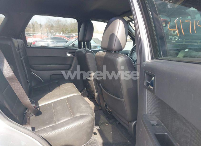 Photo 8 of 2010 Ford Escape LIMITED (VIN 1FMCU9EG1AKA93043)