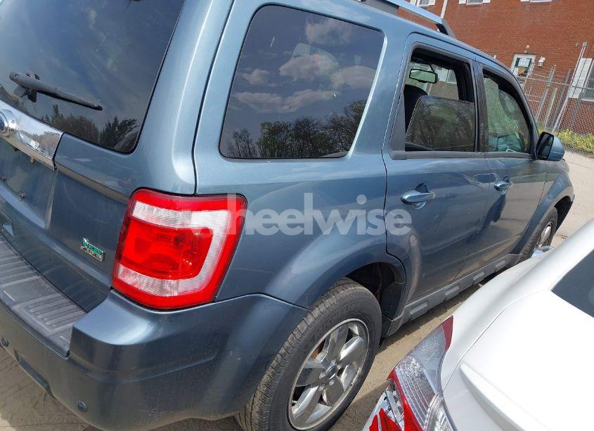 Photo 4 of 2010 Ford Escape LIMITED (VIN 1FMCU9EG1AKB75810)