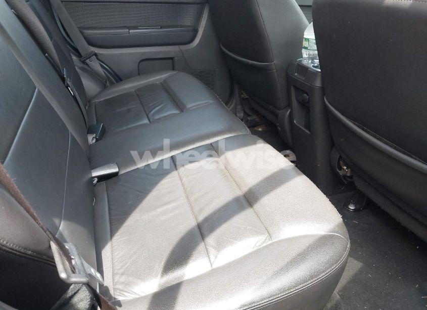 Photo 8 of 2010 Ford Escape LIMITED (VIN 1FMCU9EG1AKB75810)