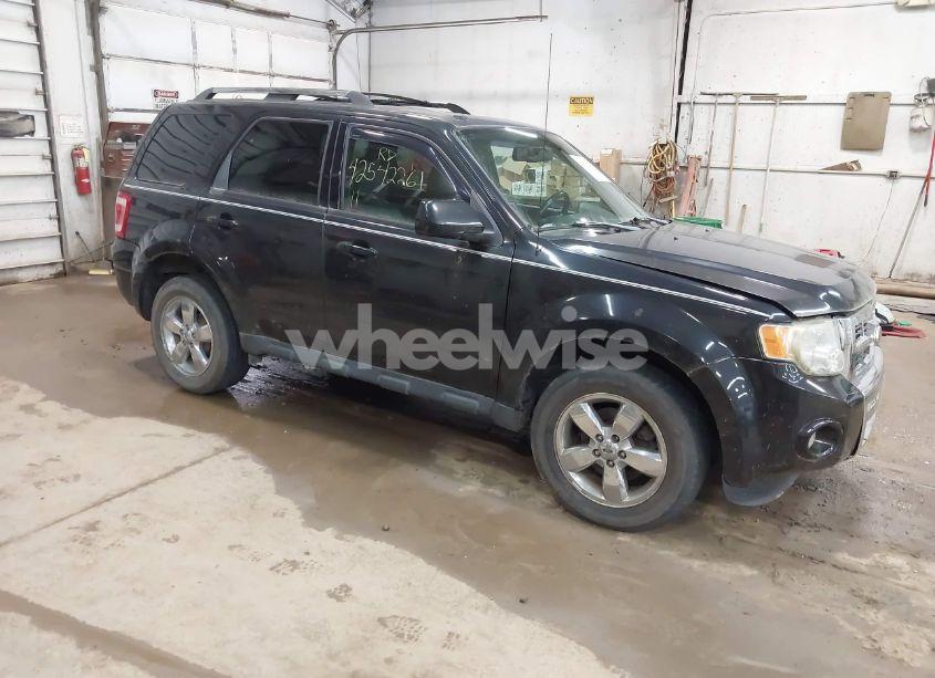 2011 Ford Escape LIMITED (VIN 1FMCU9EG1BKA73215) main photo