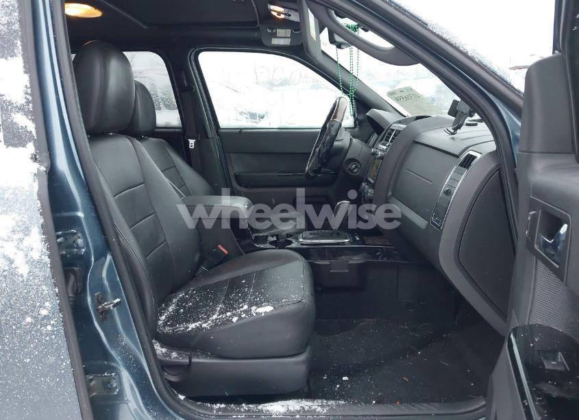 Photo 5 of 2010 Ford Escape LIMITED (VIN 1FMCU9EG2AKB61897)