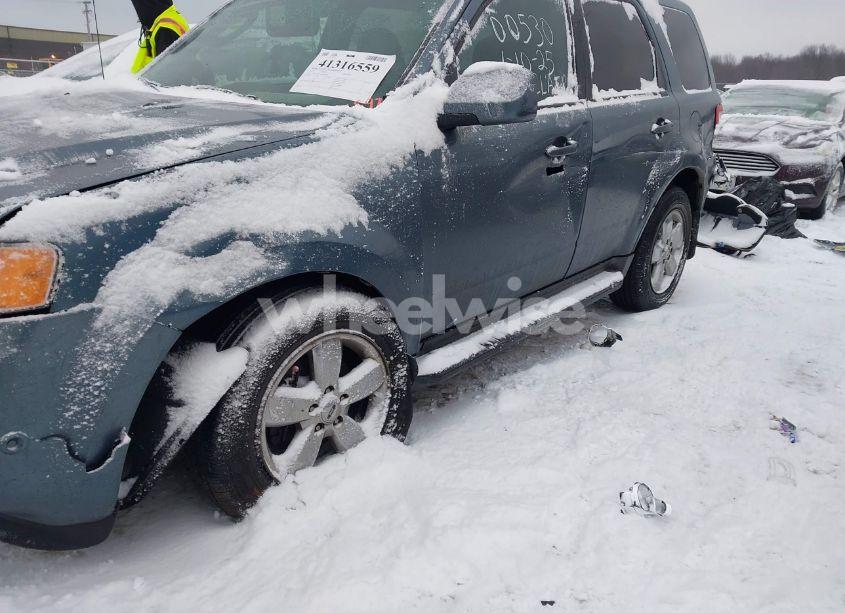 Photo 6 of 2010 Ford Escape LIMITED (VIN 1FMCU9EG2AKB61897)