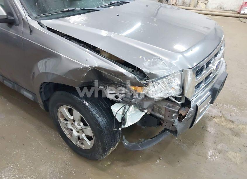 Photo 6 of 2010 Ford Escape LIMITED (VIN 1FMCU9EG2AKC17658)