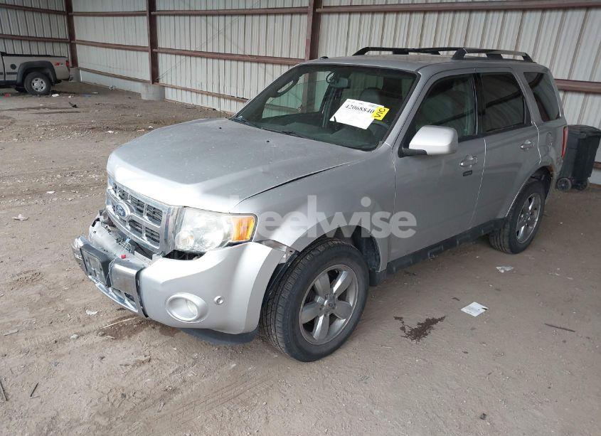 Photo 2 of 2010 Ford Escape LIMITED (VIN 1FMCU9EG2AKD26847)