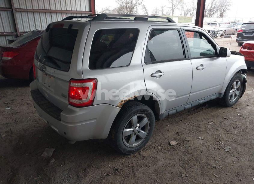Photo 4 of 2010 Ford Escape LIMITED (VIN 1FMCU9EG2AKD26847)