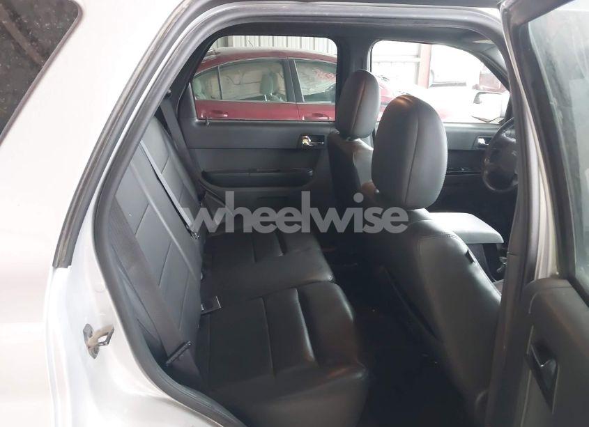 Photo 8 of 2010 Ford Escape LIMITED (VIN 1FMCU9EG2AKD26847)