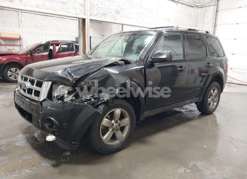 Photo 2 of 2011 Ford Escape LIMITED (VIN 1FMCU9EG2BKA02783)