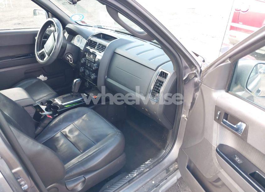 Photo 5 of 2011 Ford Escape LIMITED (VIN 1FMCU9EG2BKC59457)