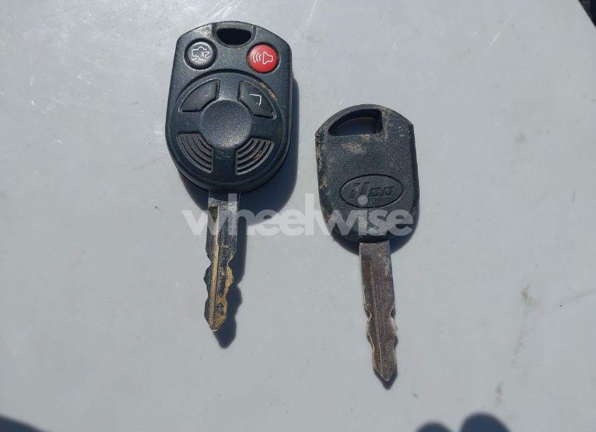 Photo 11 of 2010 Ford Escape LIMITED (VIN 1FMCU9EG3AKB01286)