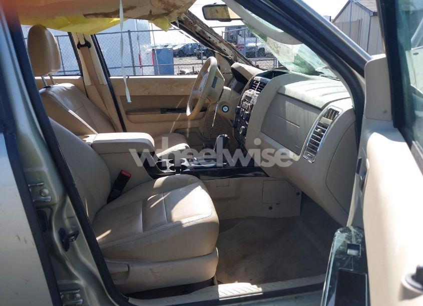 Photo 5 of 2010 Ford Escape LIMITED (VIN 1FMCU9EG3AKB01286)