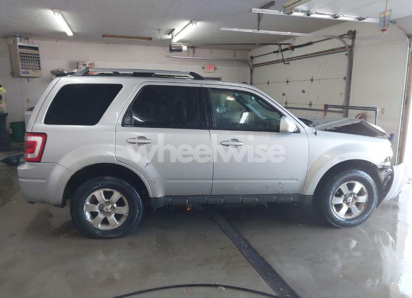 Photo 13 of 2011 Ford Escape LIMITED (VIN 1FMCU9EG3BKA00198)