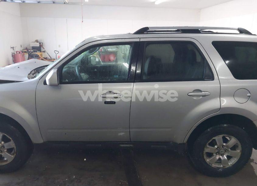 Photo 14 of 2011 Ford Escape LIMITED (VIN 1FMCU9EG3BKA00198)