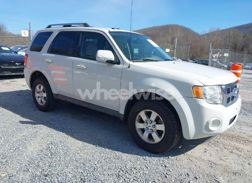 2011 Ford Escape LIMITED (VIN 1FMCU9EG3BKA22265) main photo