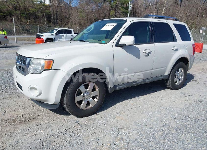 Photo 2 of 2011 Ford Escape LIMITED (VIN 1FMCU9EG3BKA22265)