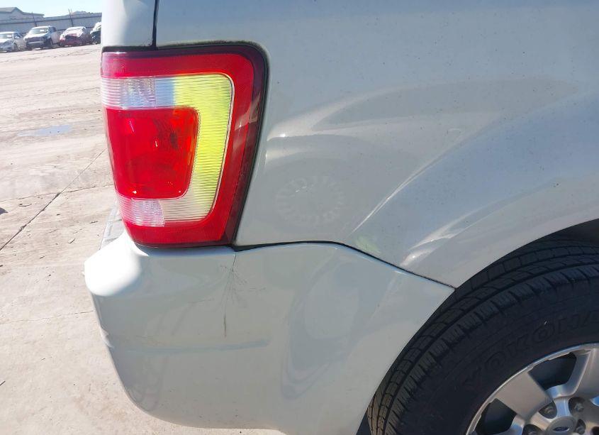 Photo 13 of 2011 Ford Escape LIMITED (VIN 1FMCU9EG3BKB29588)