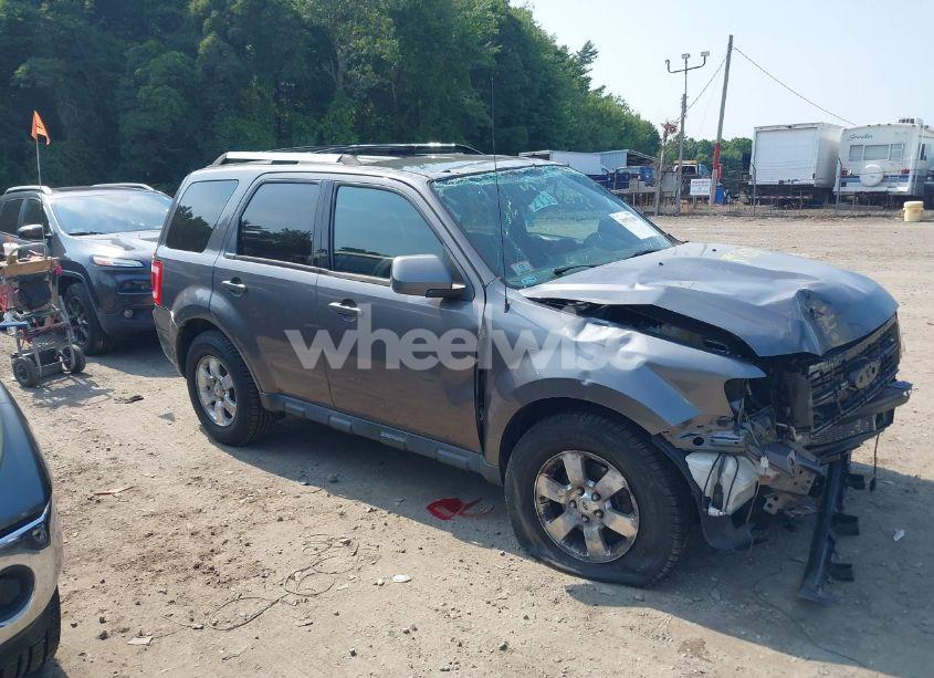 2011 Ford Escape LIMITED (VIN 1FMCU9EG3BKC58401) main photo