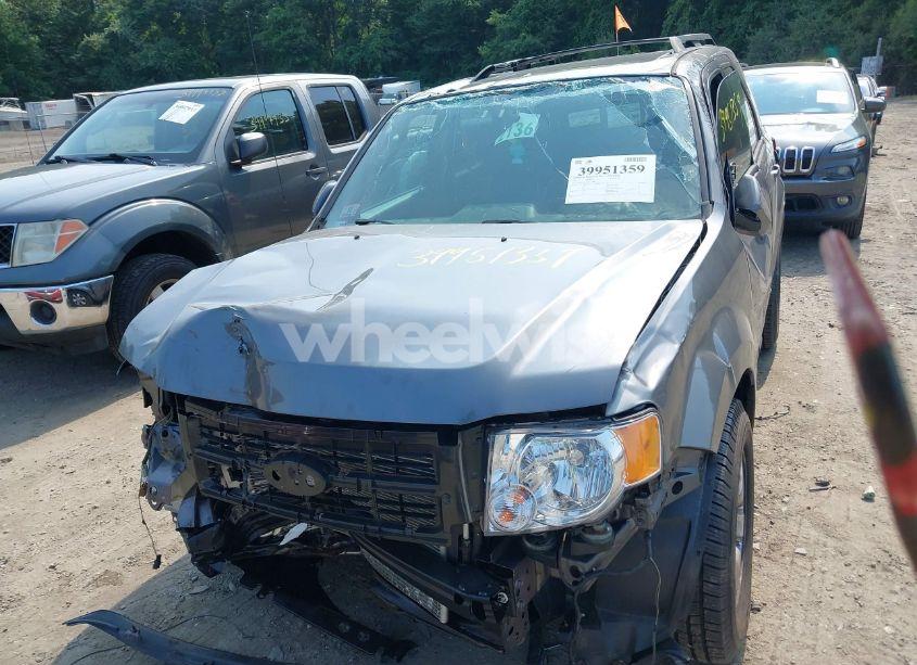 Photo 6 of 2011 Ford Escape LIMITED (VIN 1FMCU9EG3BKC58401)
