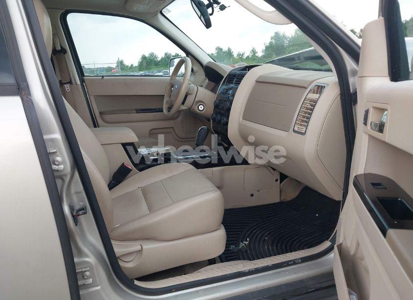 Photo 5 of 2011 Ford Escape LIMITED (VIN 1FMCU9EG3BKC59046)