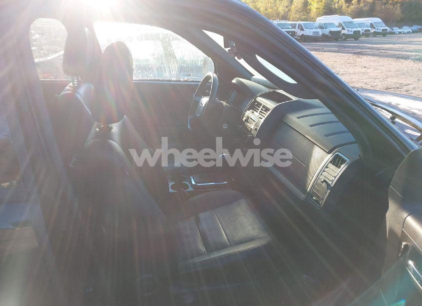 Photo 5 of 2010 Ford Escape LIMITED (VIN 1FMCU9EG4AKB24964)