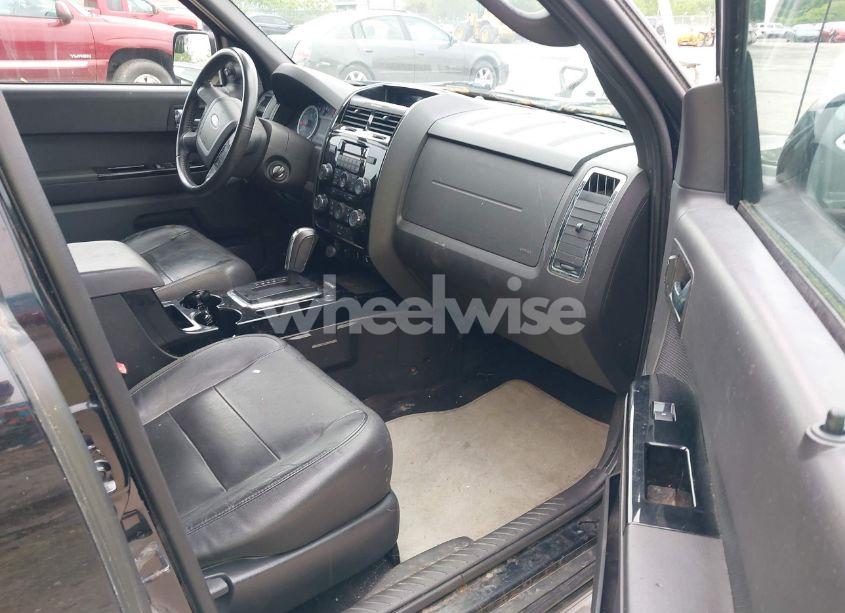 Photo 5 of 2010 Ford Escape LIMITED (VIN 1FMCU9EG4AKD09015)